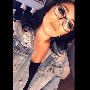 Meet your Posher, Annamarie